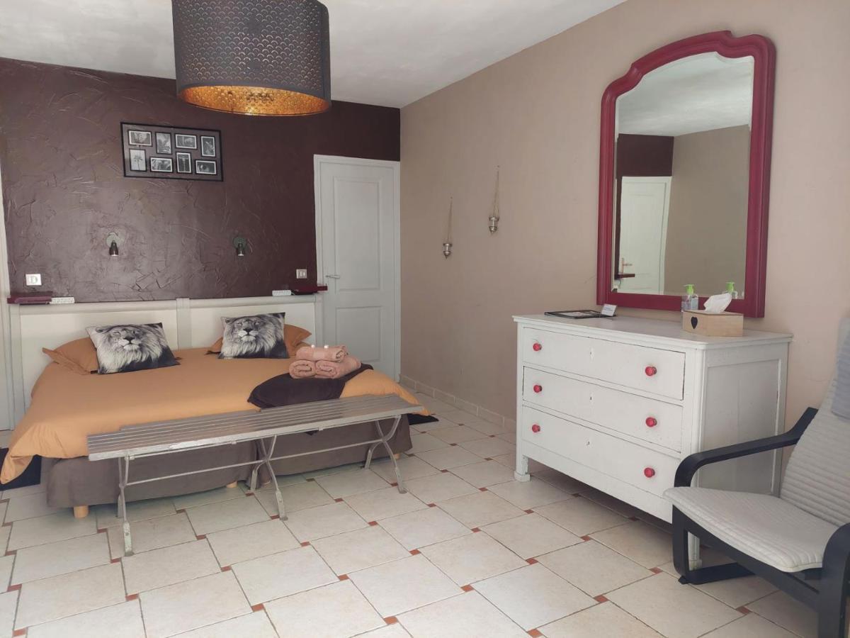 Mas Des Cigognes Bed & Breakfast Le Thor Luaran gambar