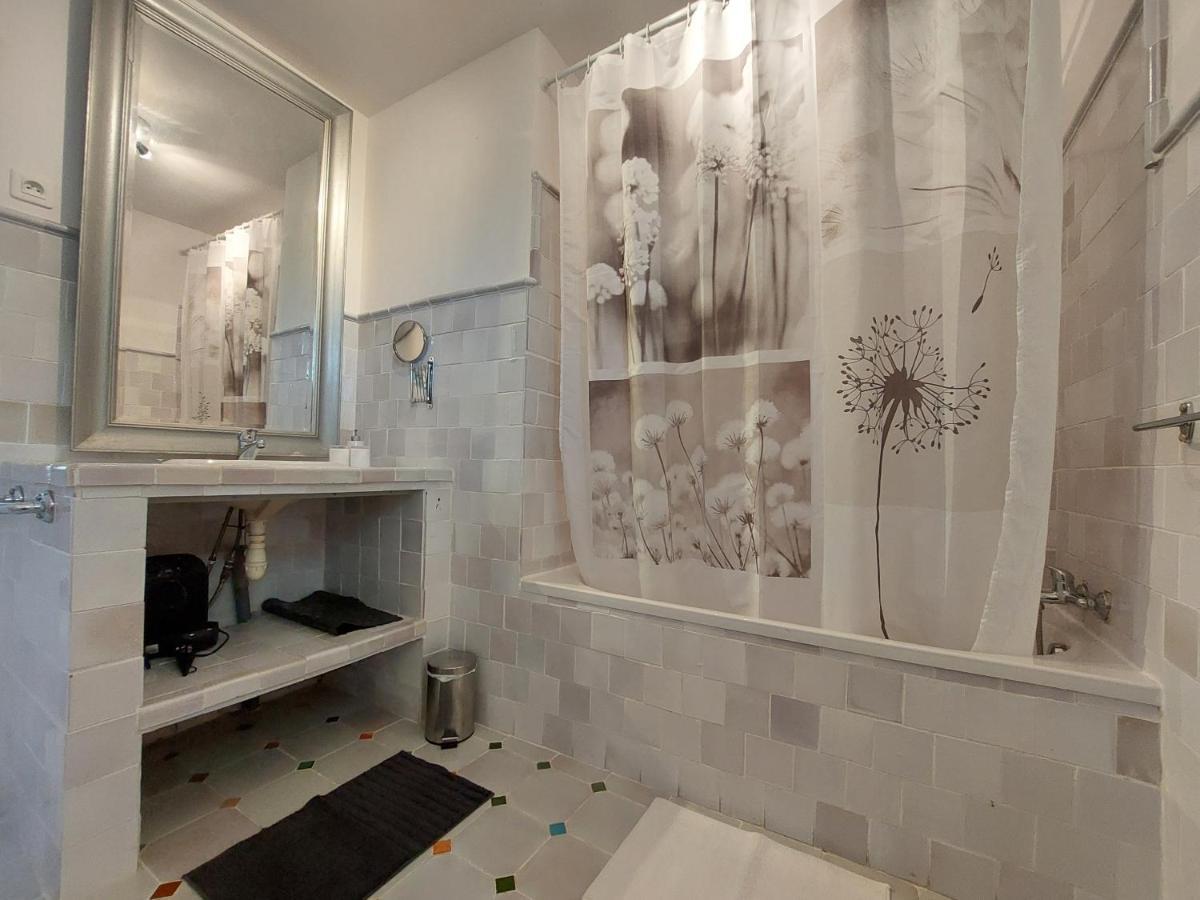 Mas Des Cigognes Bed & Breakfast Le Thor Luaran gambar